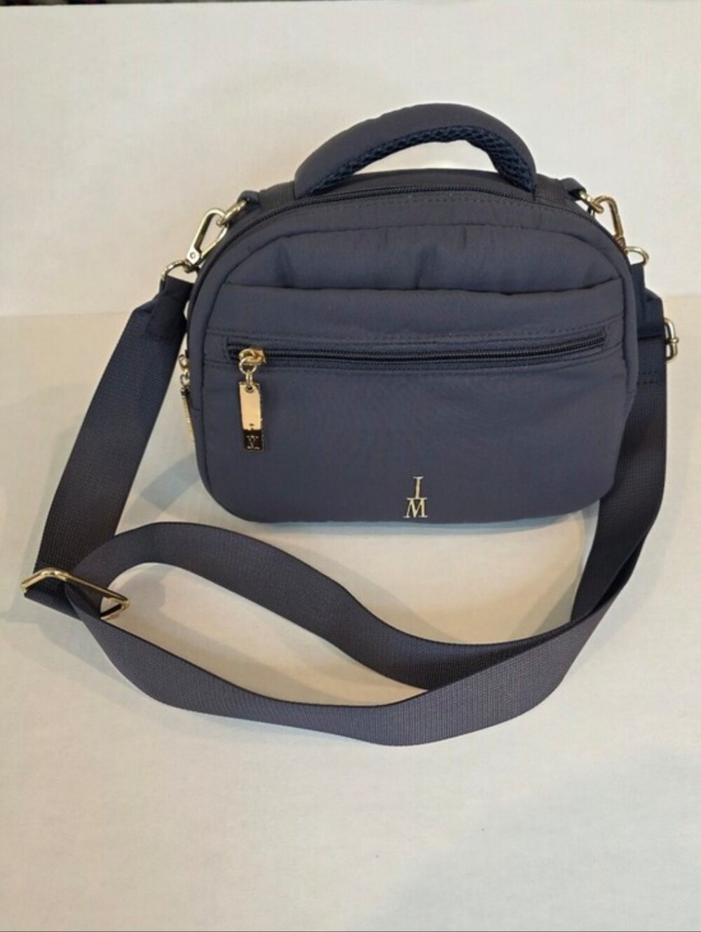 Isaac Mizrahi Black Nylon Crossbody Bag Top Handle Purse Gold Hardware. New - Picture 2 of 16